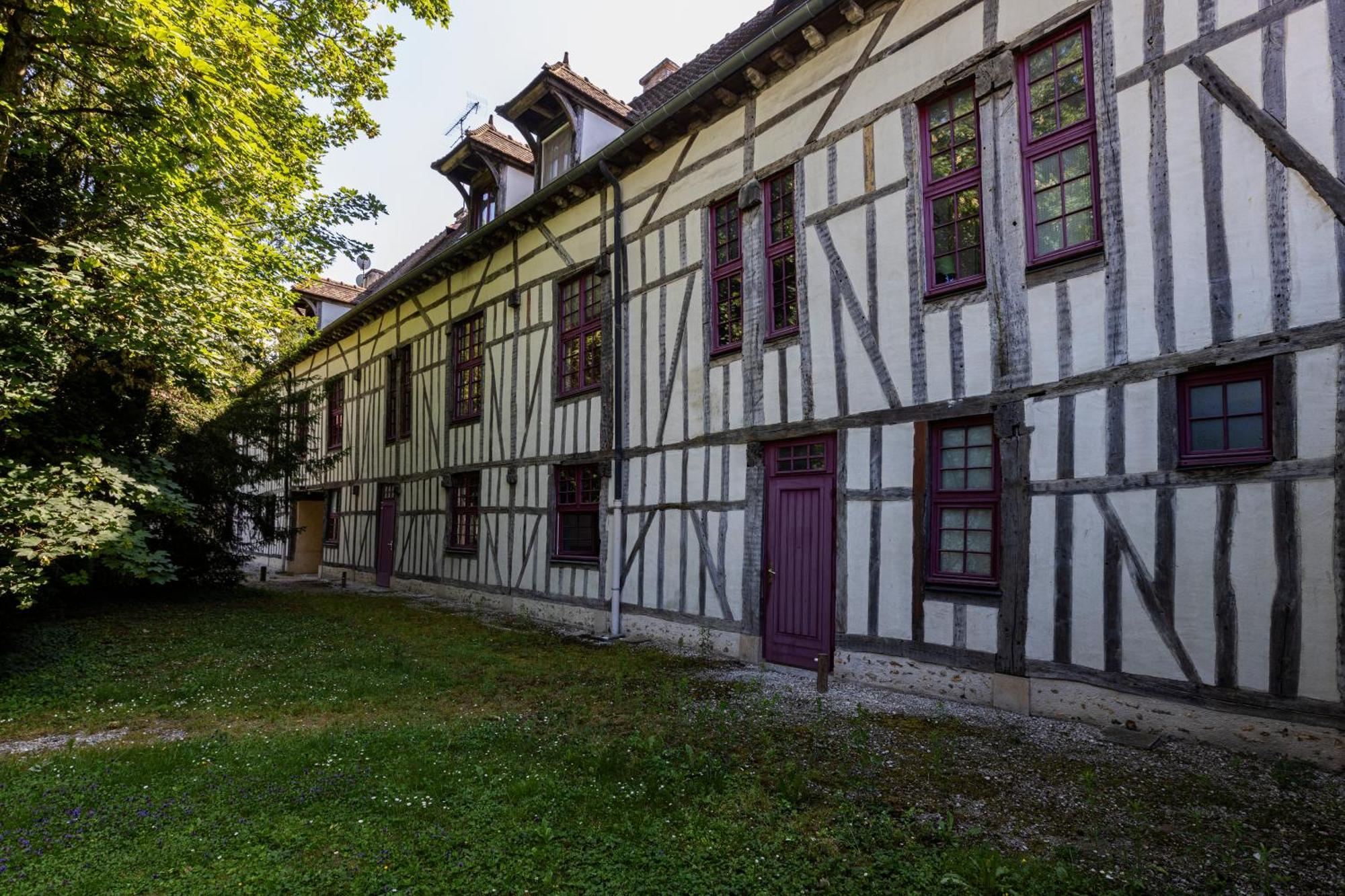 L'odyssee - Parking Prive - Centre Appartement Troyes